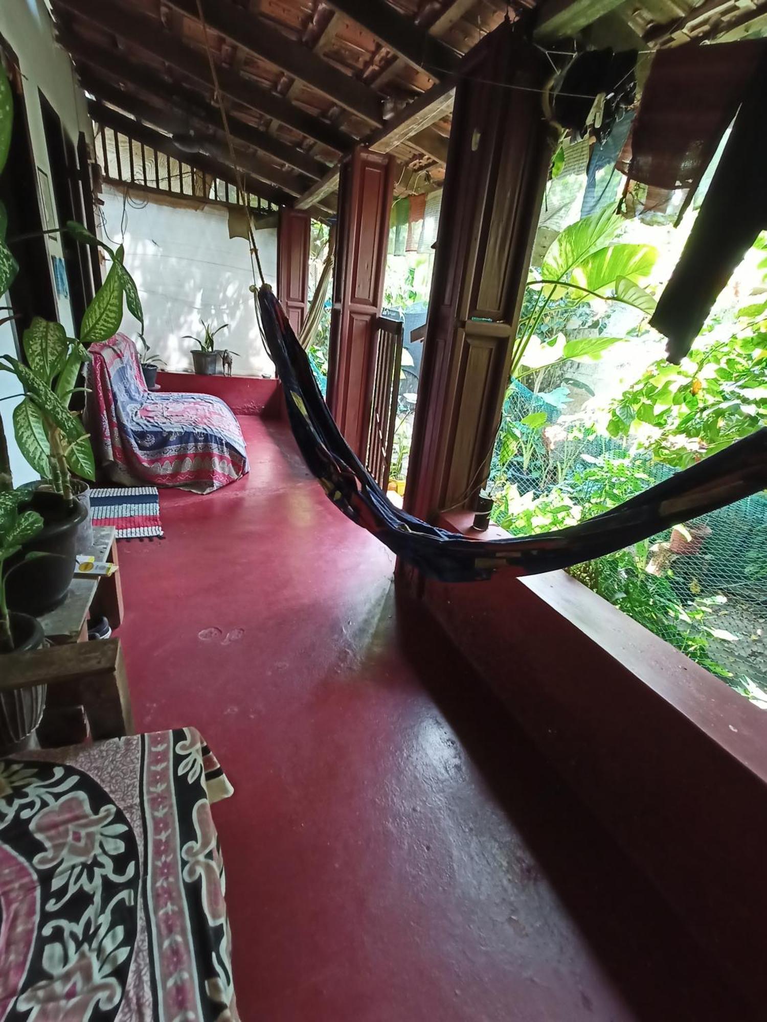 Отель The Blues Alappuzha Экстерьер фото